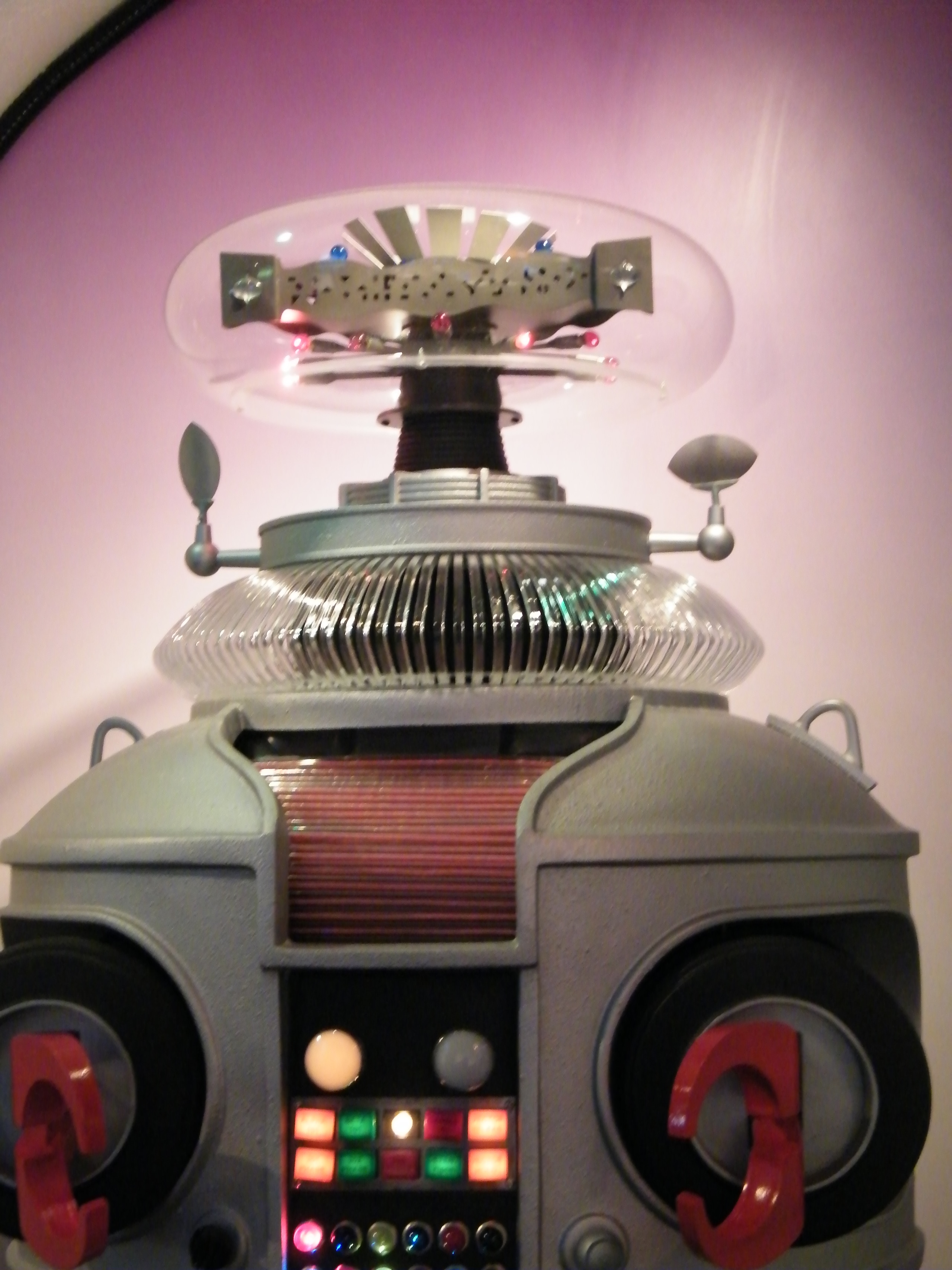 lost in space old robot